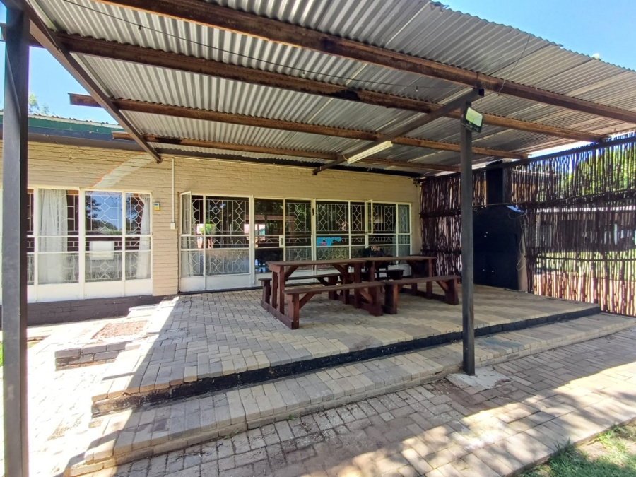 5 Bedroom Property for Sale in Wolmaransstad North West